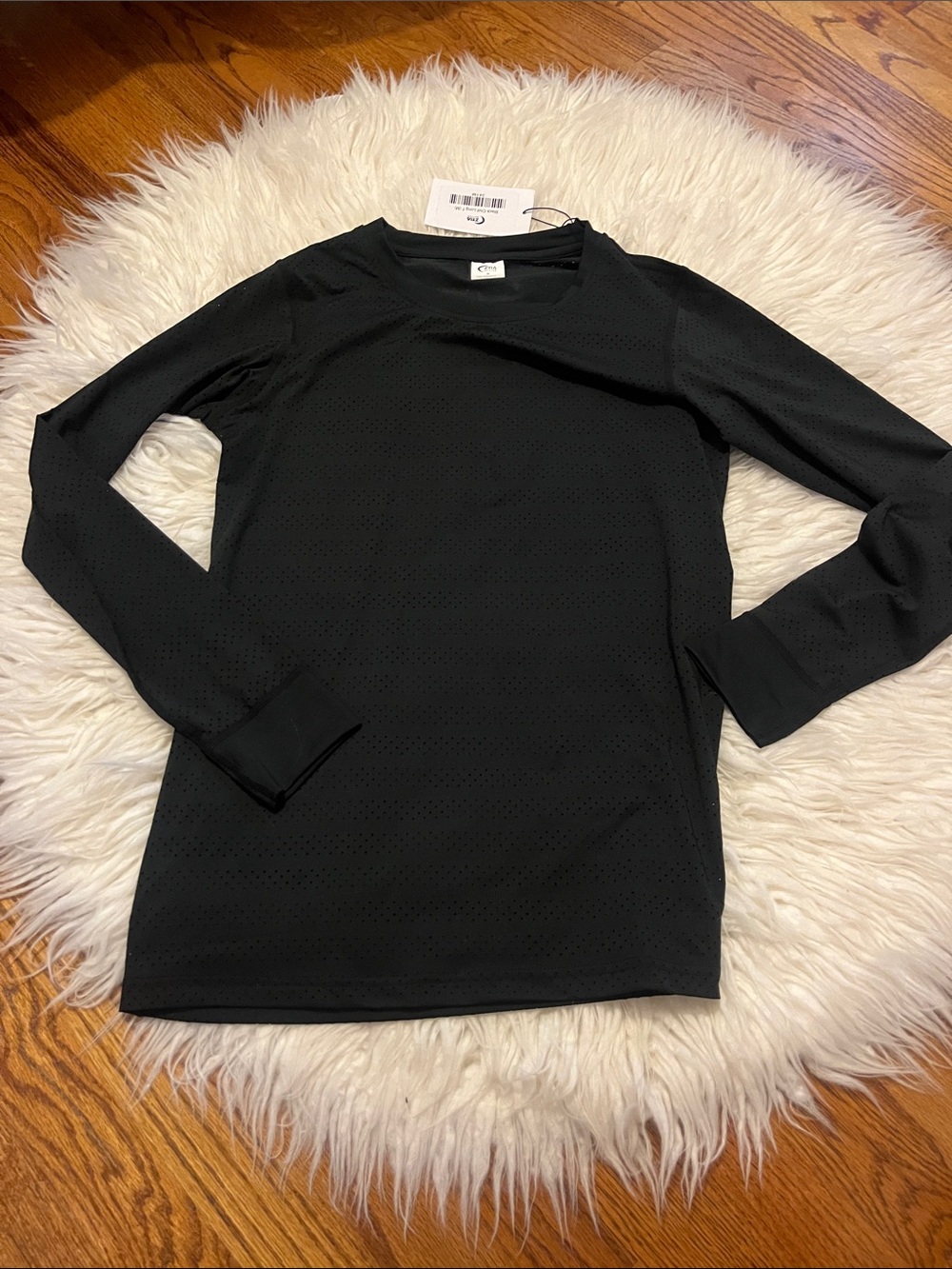NWT Zyia Active Women’s Black Perforated  Long Sleeve Size Medium